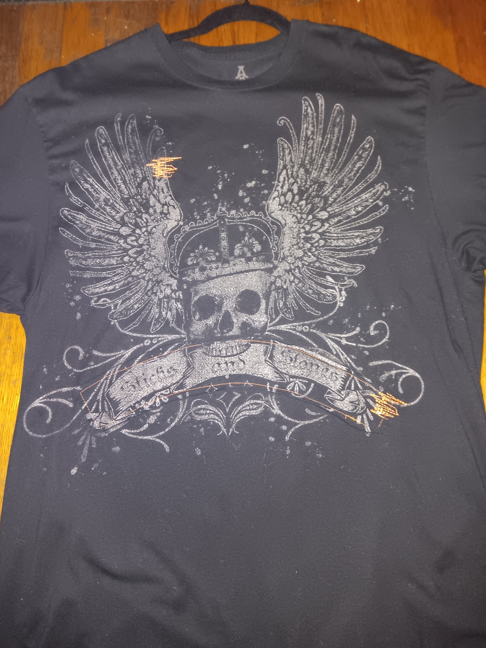 Men's Black Short-Sleeve Graphic Skull & Wing Crew Tee